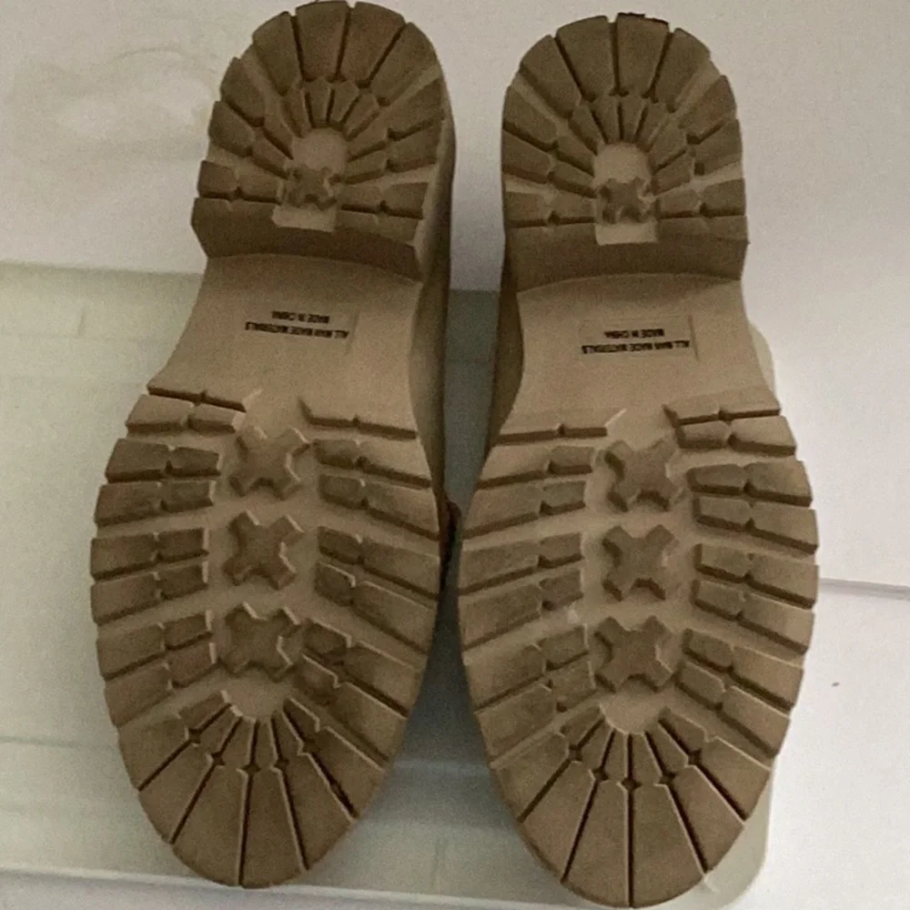 Dolce Vita Elias Platform Penny Loafers, Beige Suede, Size 8 - Picture 3 of 8